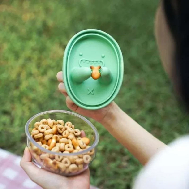 Keep Hands Clean Lunch Box Wit - огляд і ціна Food And Snacks For Picnic